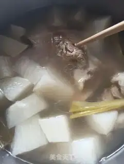 Make Roach and hoof soup step 6