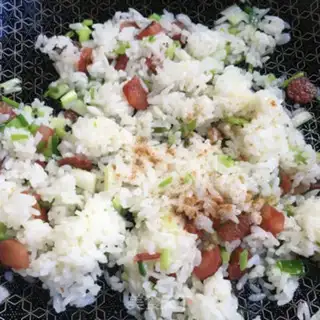 Make Weenie garlic fried rice step 6