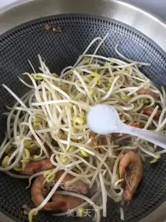 Make Shrimp sprouts step 9