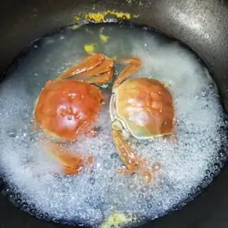 Make Boiled crabs step 4
