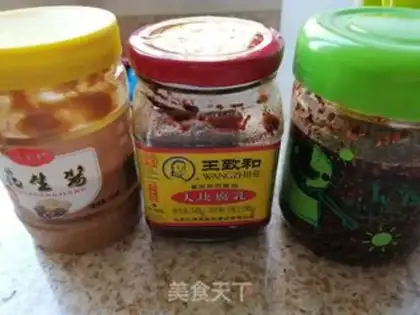 Make Sour sauce cold noodles step 3