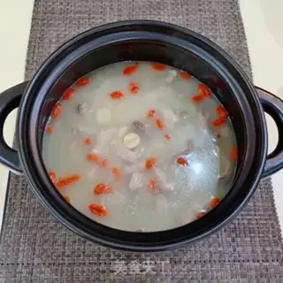 Make Lotus pepper belly soup step 10