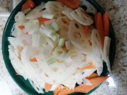 Make Carrot fried chips step 1