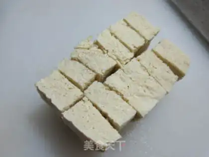 Make Fresh intestines, tofu carrots step 1