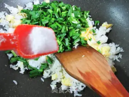 Make Eggs and pickles step 4