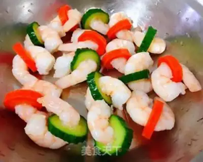 Make cucumber carrot and shrimp step 6