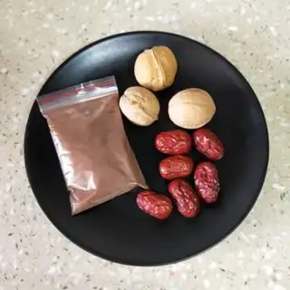 Make Peach walnut soup step 1