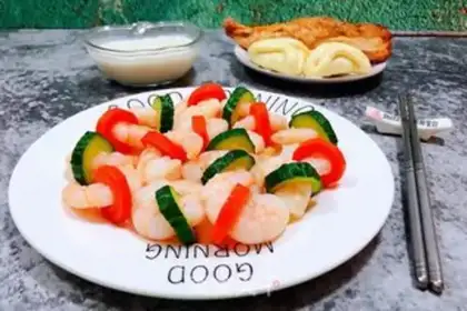 Make cucumber carrot and shrimp step 13