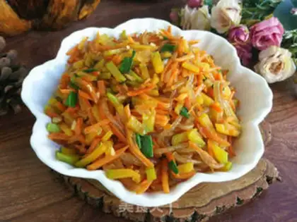 Make Pumpkin carrots for fans step 5