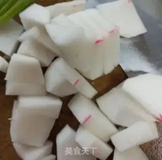 Make The radish crotch step 1