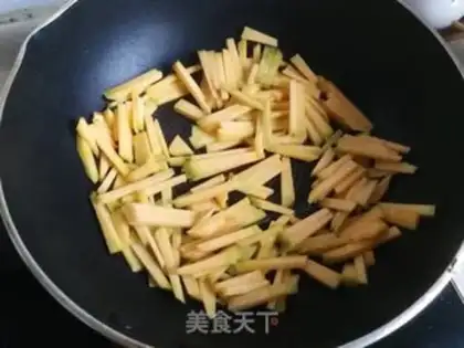 Make Shrimp pumpkin fried eggs step 5
