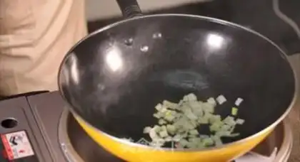 Make Hands on rice step 1