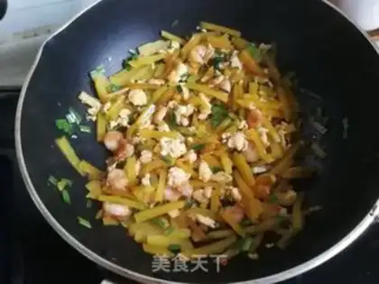 Make Shrimp pumpkin fried eggs step 6