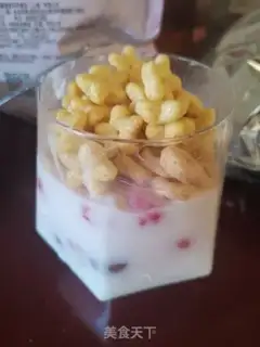 Make Cereal yogurt step 2