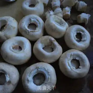 Make Fried mouth mushrooms step 1