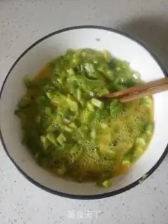 Make Scrambled eggs step 4