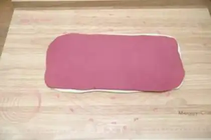 Make The wrinkled knife cut the buns step 11