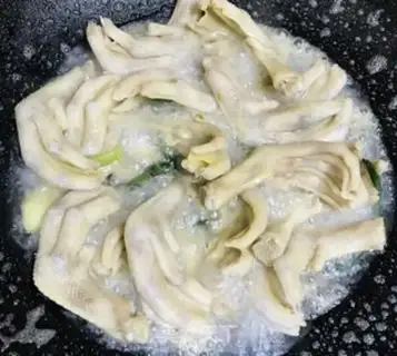 Make Sour duck feet step 2