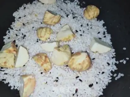 Make Chestnut rice step 4