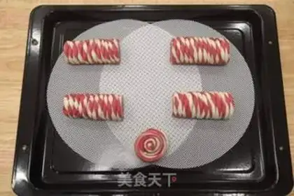 Make The wrinkled knife cut the buns step 16
