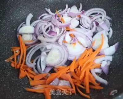 Make Onion carrot fried eggs step 5