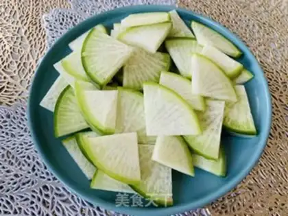 Make Pyramid radish step 5