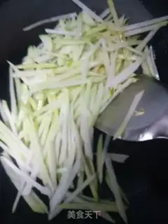 Make Scrambled eggs step 4