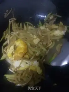 Make Scrambled eggs step 6