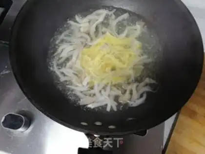 Make Pumpkin omelet soup step 4