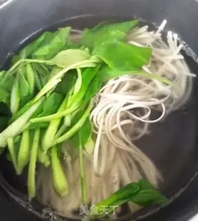 Make Roach hoof noodle step 2