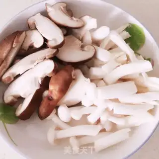 Make Chicken noodles step 0