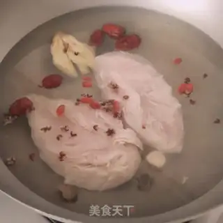 Make Chicken noodles step 1