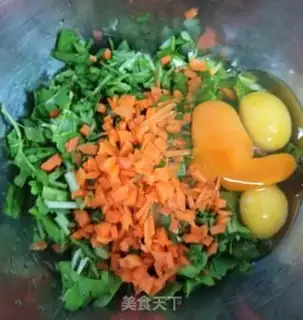 Make Cracker carrots step 1