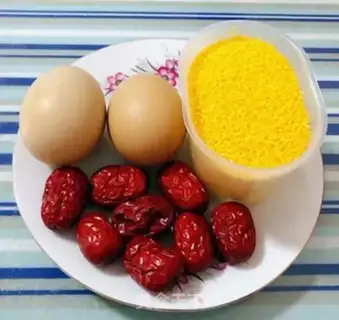 Make Eggs and rice porridge step 0