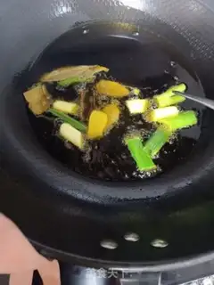 Make Pepper oil step 3