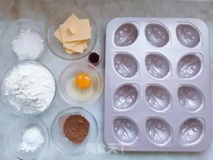 Make Halloween velvet cake step 0