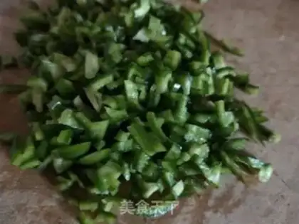 Make Pepper fried eggs step 0