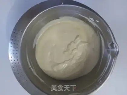 Make Puffed coconut cheese cream cake step 8