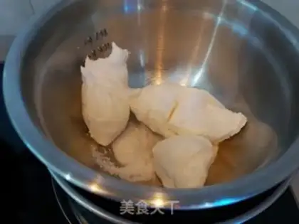 Make Puffed coconut cheese cream cake step 13