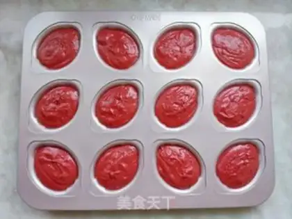 Make Halloween velvet cake step 7