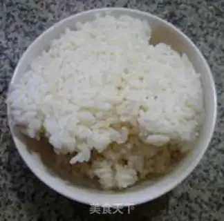 Make Egg oil and fried rice step 0