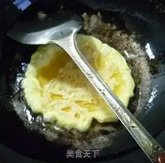 Make Egg oil and fried rice step 5