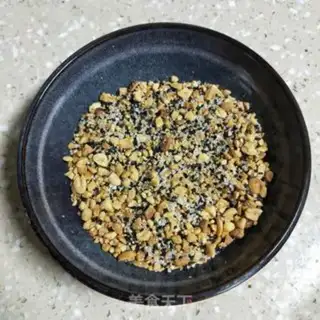 Make Peanut sesame rice cake step 3