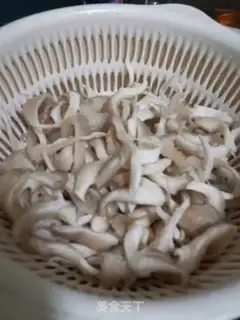 Make Frozen chicken soup step 0