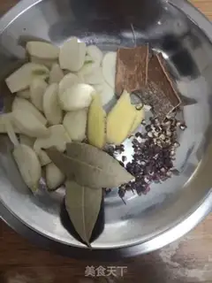 Make Garlic peanuts step 1