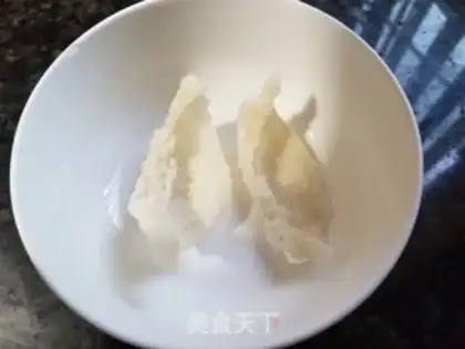 Make "Red dates, ice cream, oat nest." step 1