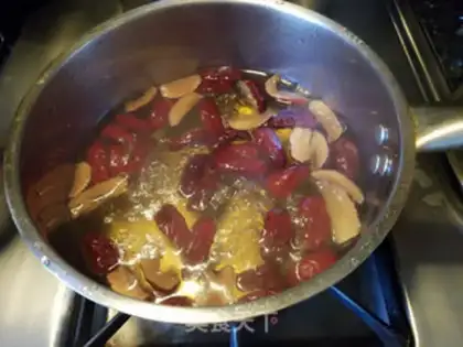 Make "Red dates, ice cream, oat nest." step 6
