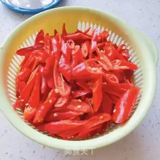 Make Homemade chili sauce step 2