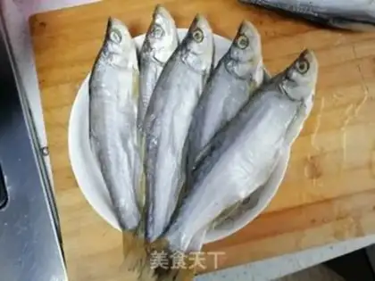 Make Fresh white fish step 1