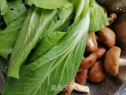 Make A white radish and powdered powder step 0